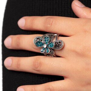Paparazzi Jewelry Accessories - Garden Escapade - Blue Ring - Vintage